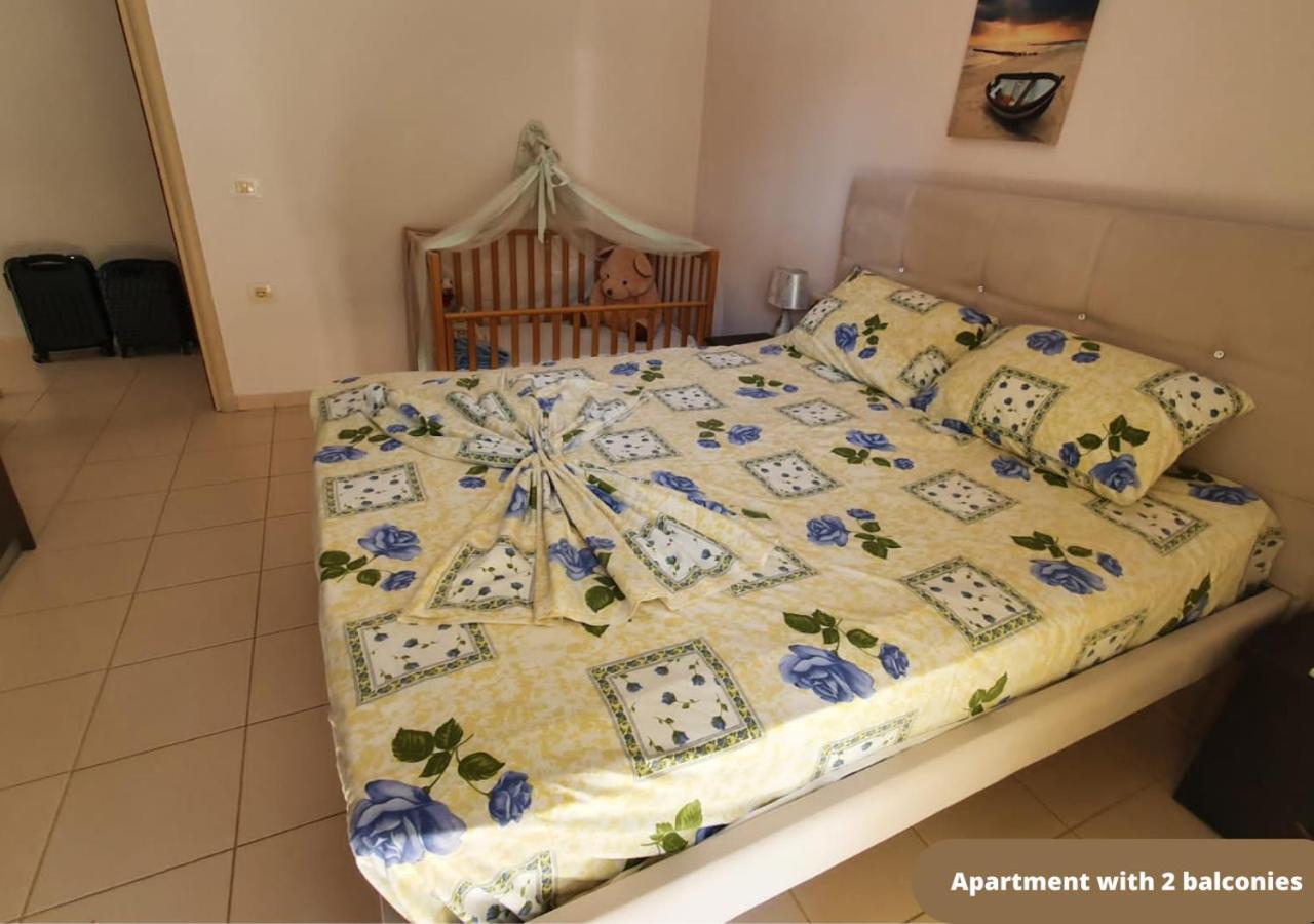 Sunny Apartament Saranda 2 Buitenkant foto