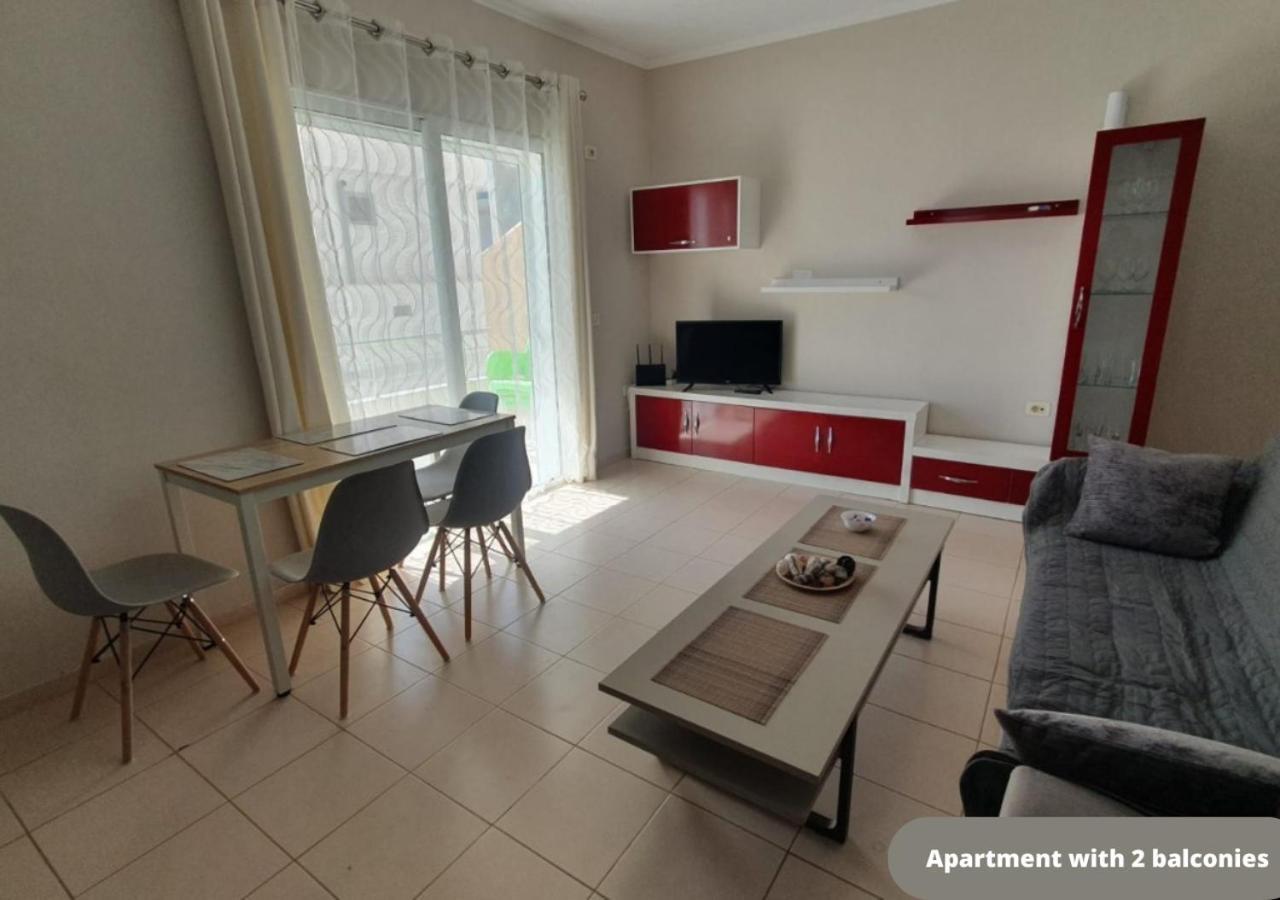 Sunny Apartament Saranda 2 Buitenkant foto