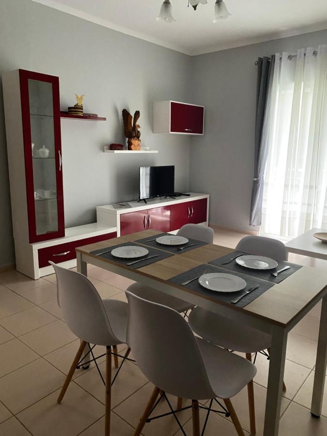 Sunny Apartament Saranda 2 Buitenkant foto